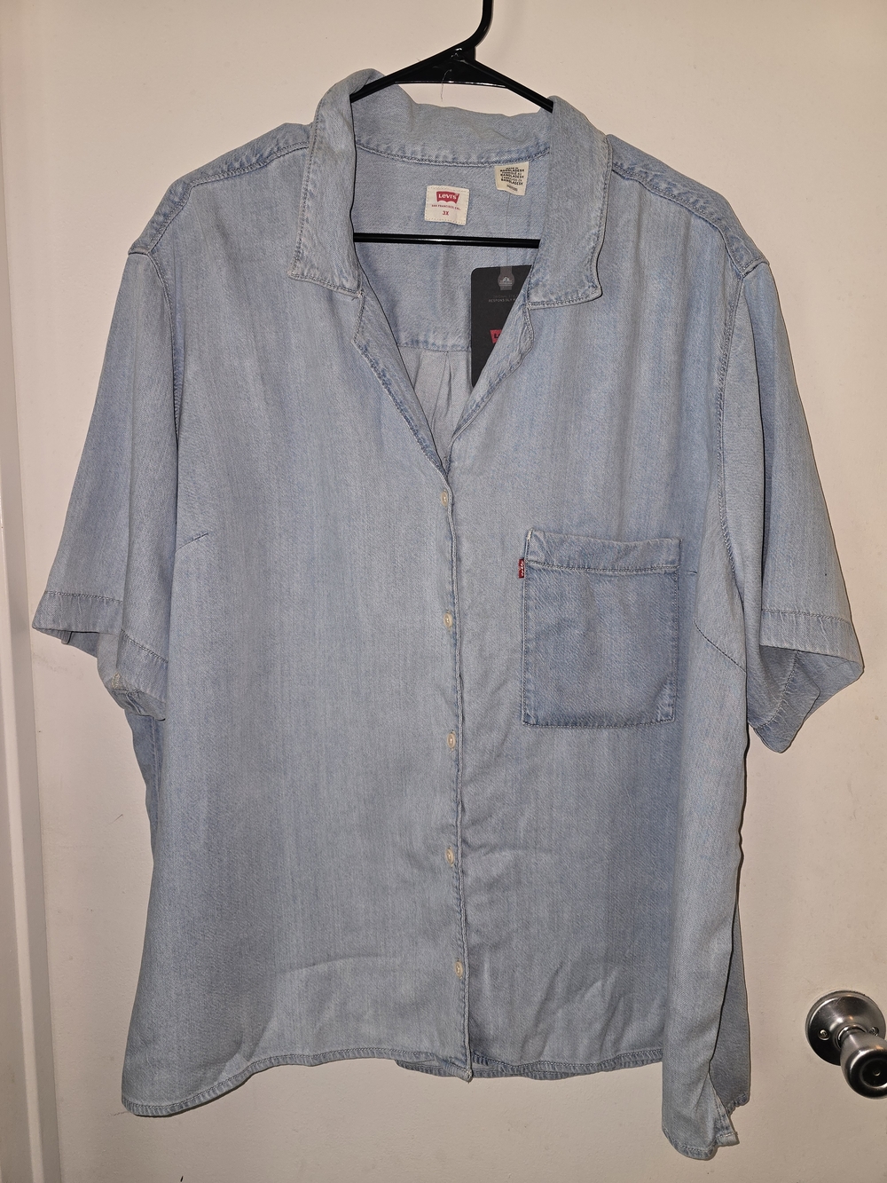 Levi's Pale Blue Short-Sleeve Denim Button-Up Shirt
